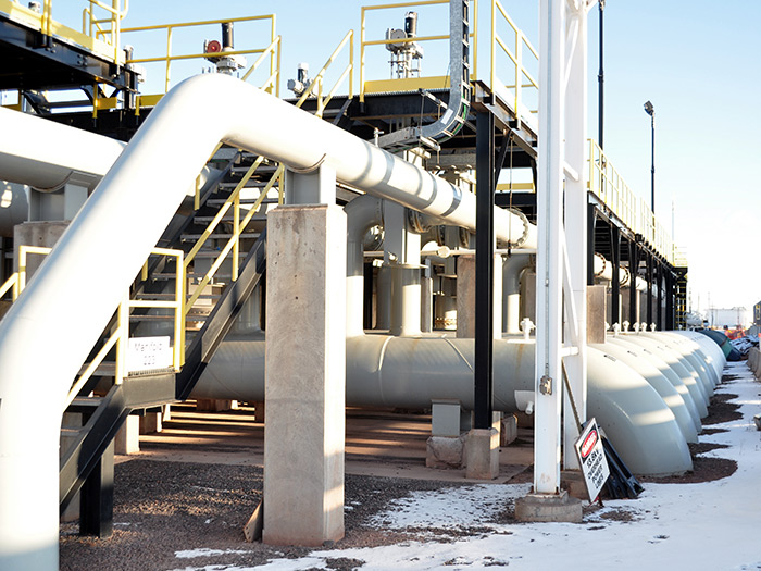 Terminal facility pipes in winter