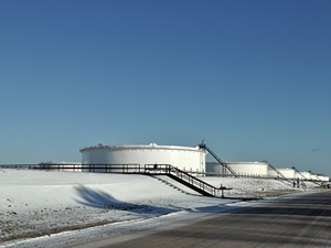Terminal facility tanks in winter