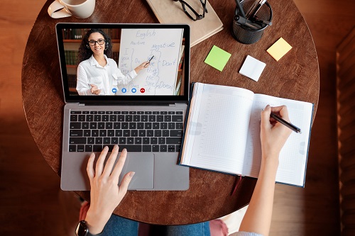 Taking notes during a webinar