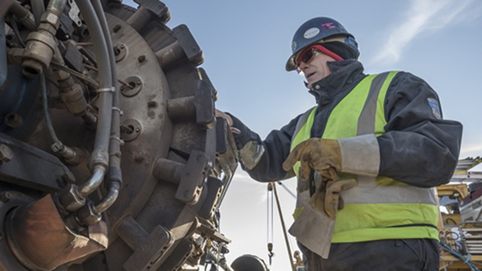 Pipeline worker