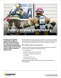 Firefighters_at_a_house